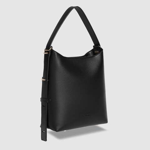 Black handbag with a strap louenhide