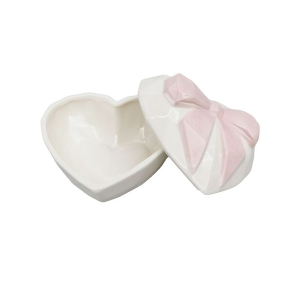 heart shaped trinket box
