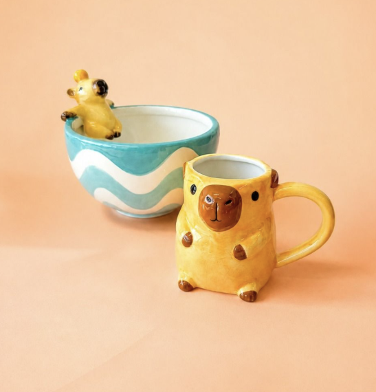 Capybara Mug Brown 10cm