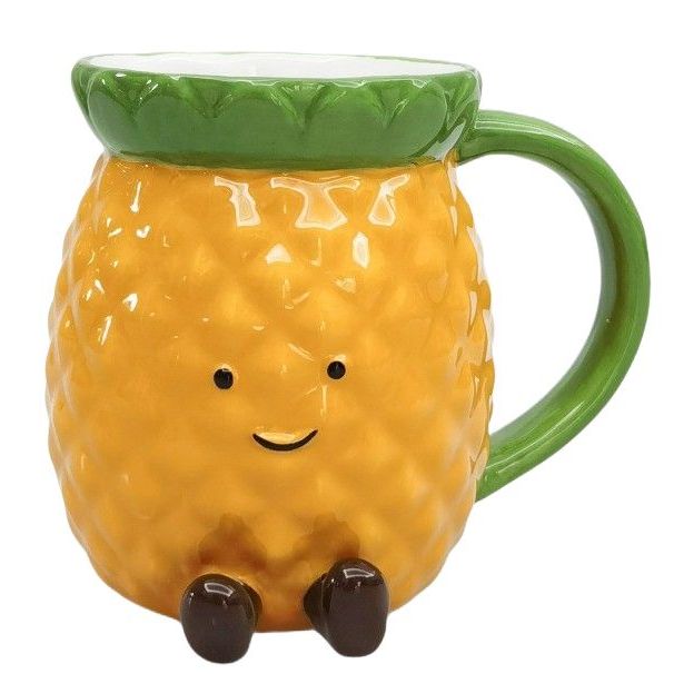 Pineapple-shaped mug with a smiley face  