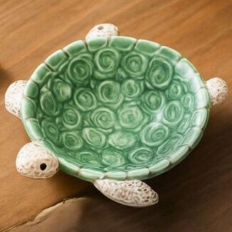 Green ceramic turtle bowl 