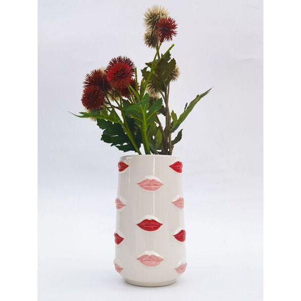 lip vase for flowers